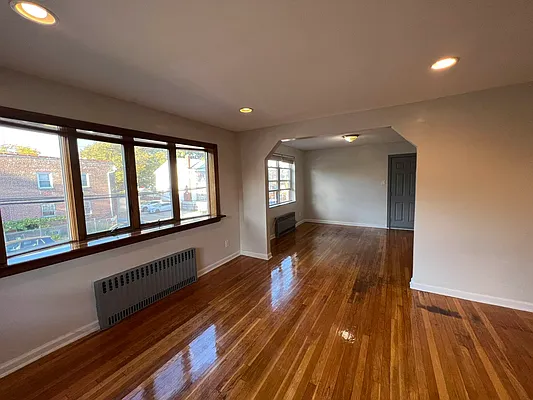 Rented by Capri Jet Realty Corp | media 14