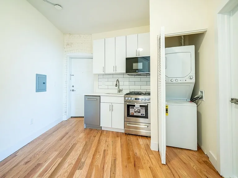 Magnolia Apartments — Photo 36