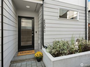 8305 12th Ave NW #C, Seattle, WA 98117