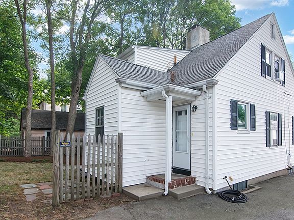 3rd image of 58 Prescott St