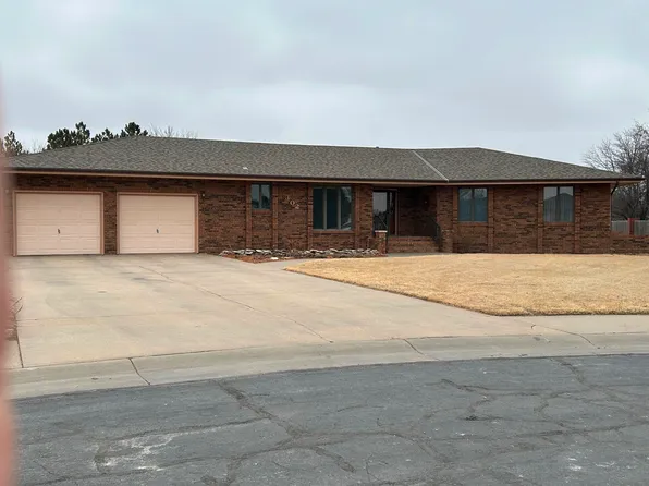302 W 40th St, Hays, KS 67601