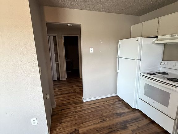 5th image of 608 Riverside Dr