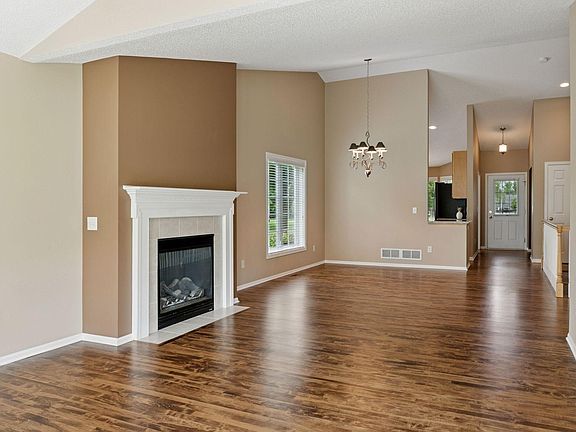 5th image of 8990 Deer Run Dr