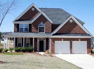 111 Summer Breeze Cir, Statesville, NC 28677