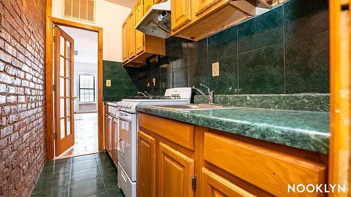 Rented by Nooklyn NYC LLC | media 6