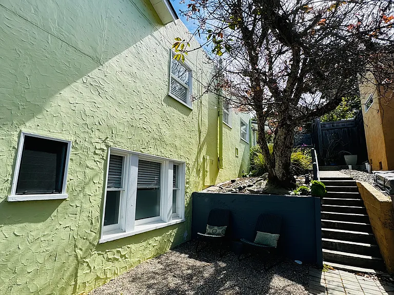 577 Cypress St #B — Photo 10