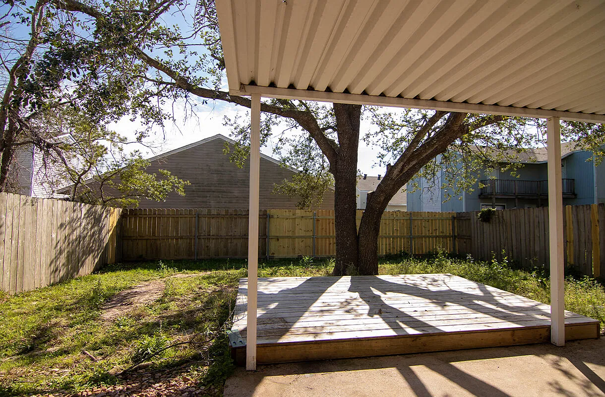 1755 S. Tallowood Drive — Photo 2