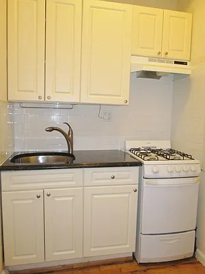 Rented by Keller Williams NYC | media 28