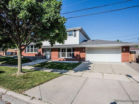 3rd image of 5637 W 99th Pl
