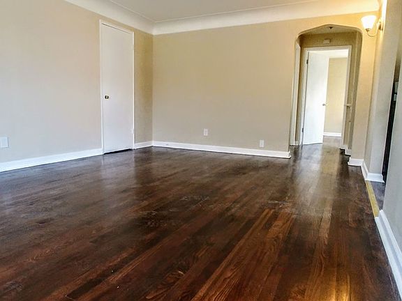 4th image of 7147 Eastlawn Dr APT 4