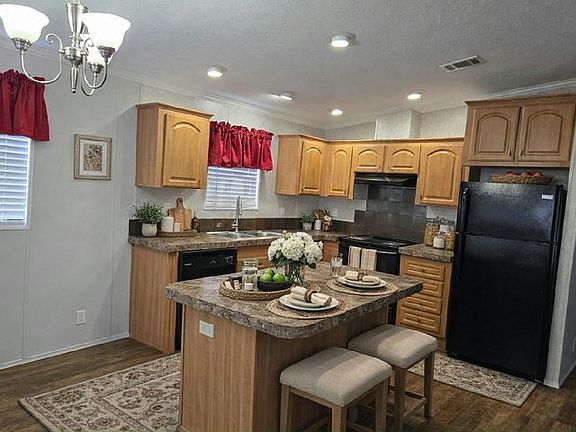 3rd image of 108 NW 49th St #404