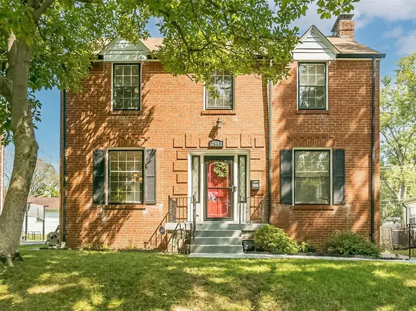 2948 Arlmont Dr, Saint Louis, MO 63121