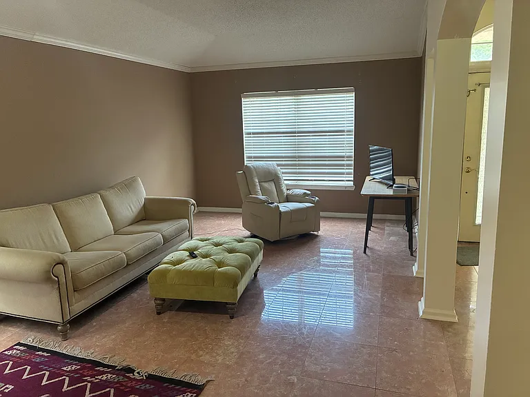 2802 Coachman Lakes Dr — Photo 4