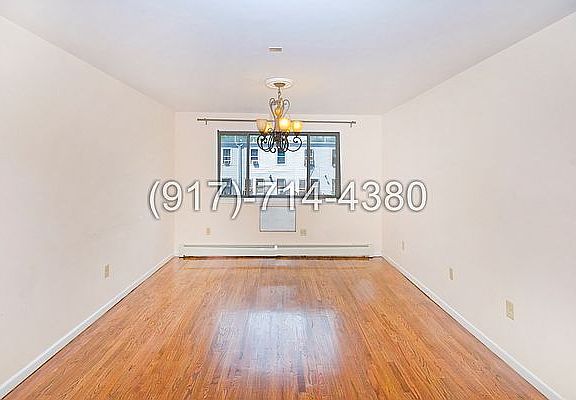 5th image of 547 Kosciuszko St #2F