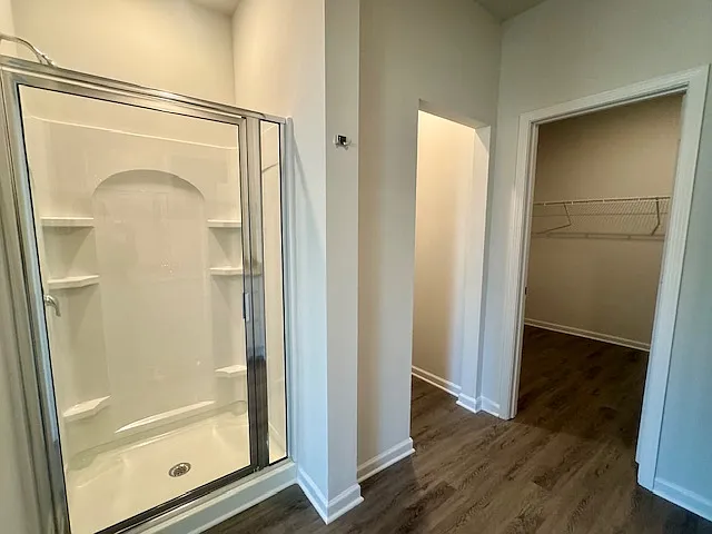 120 Monroe Ct — Photo 8