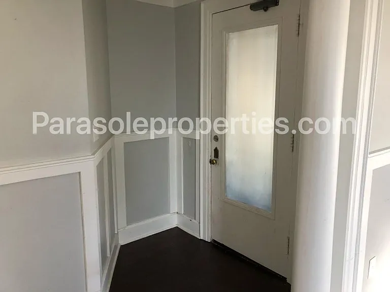 919 Clay Ave #1 — Photo 4