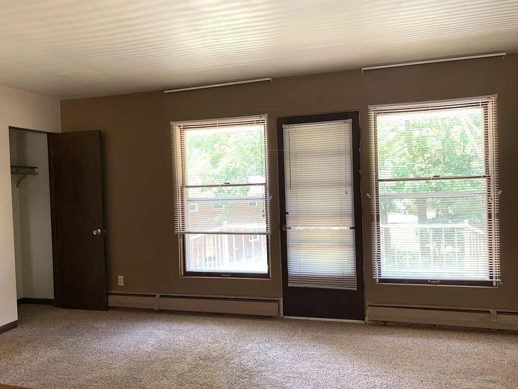 1218 Cedar St #2 — Photo 4