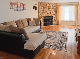 91 Patriots Rd, Morris Plains, NJ 07950