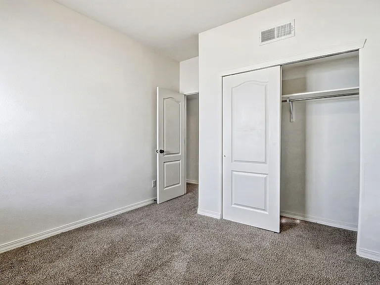 13659 Everingham St — Photo 31