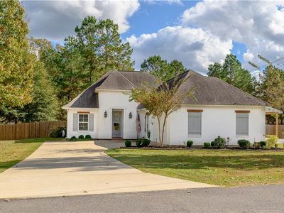 408 Sky Blue Dr, Pineville, LA, 71360