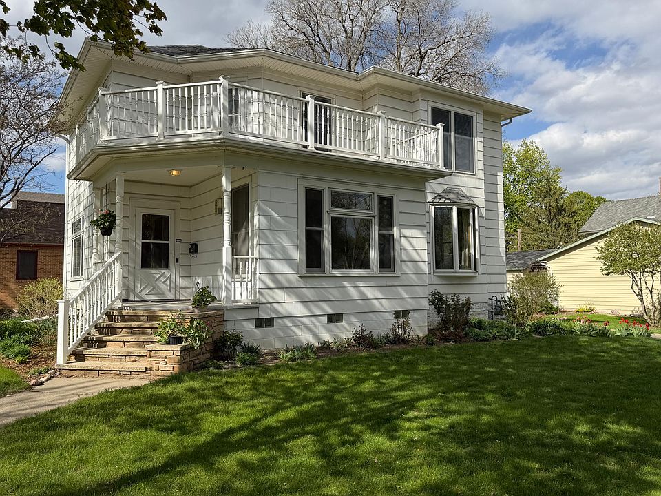 1st image of 504 N Estey St