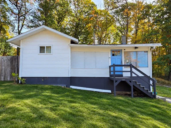 13 Reid Rd, Douglas, MA 01516