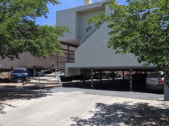 2nd image of 318 Princeton Dr SE #8