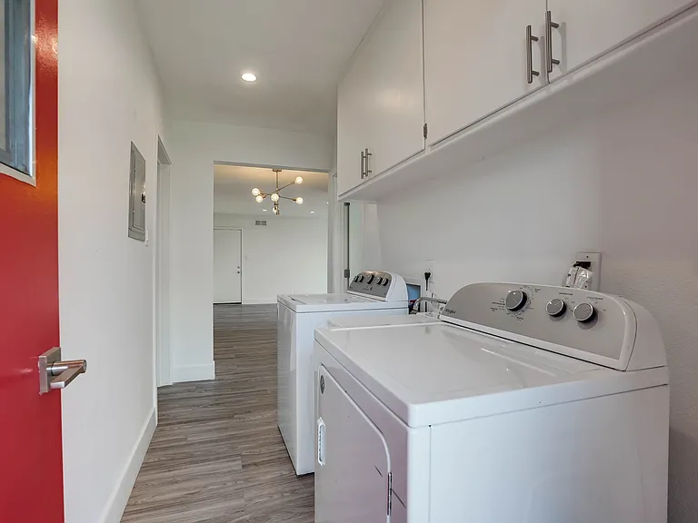 4037 W 28th St — Photo 27