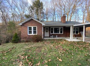 610 Federal St, Rich Creek, VA 24147