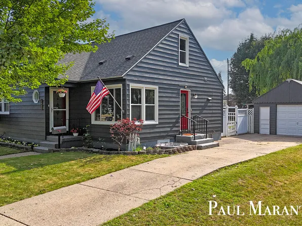 2420 Glenbrook Ave SW, Wyoming, MI 49519