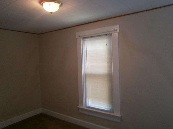 4th image of 29 Edgar Ave
