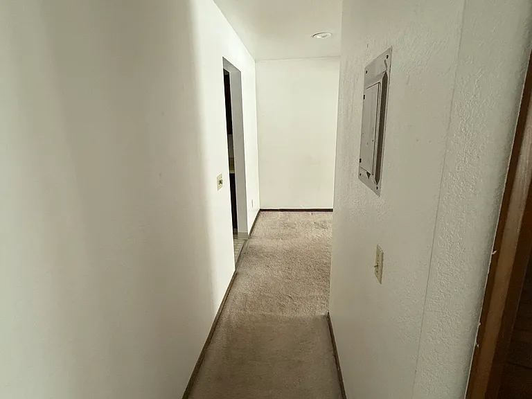 1654 Juneau Dr #D — Photo 3