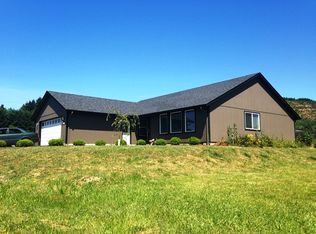 611 1st St, Yoncalla, OR 97499