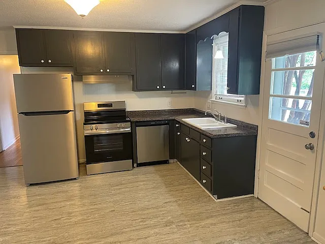 1411 Franklin Ave #A — Photo 18