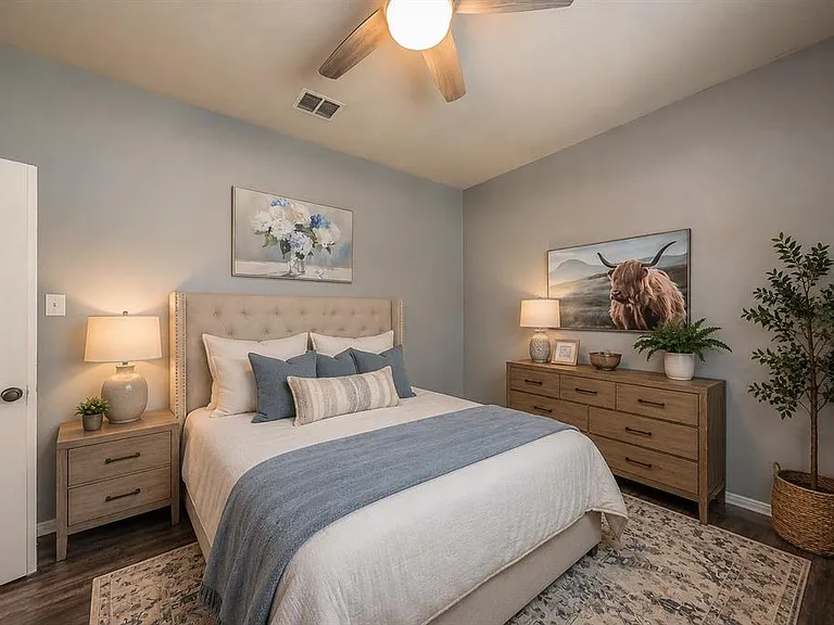 Staged photo of office/bedroom