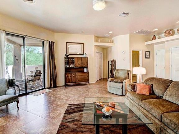 4th image of 558 W Camino Del Bondadoso