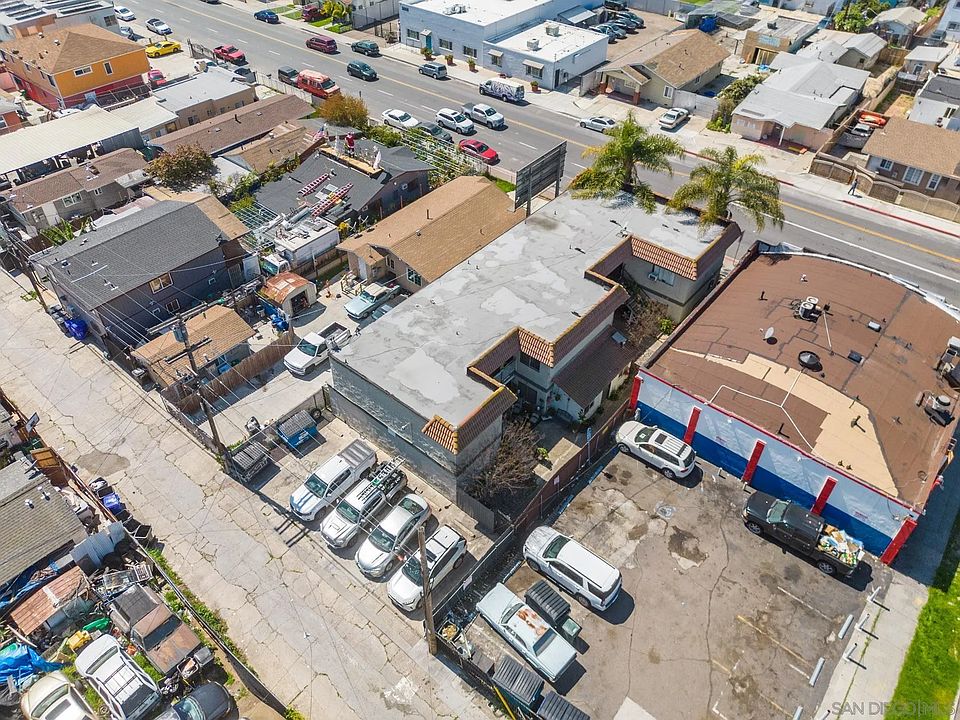 2nd image of 3681 Fairmount Ave