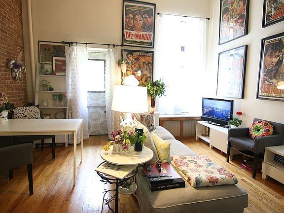 2nd image of 11 W 82nd St APT 4A