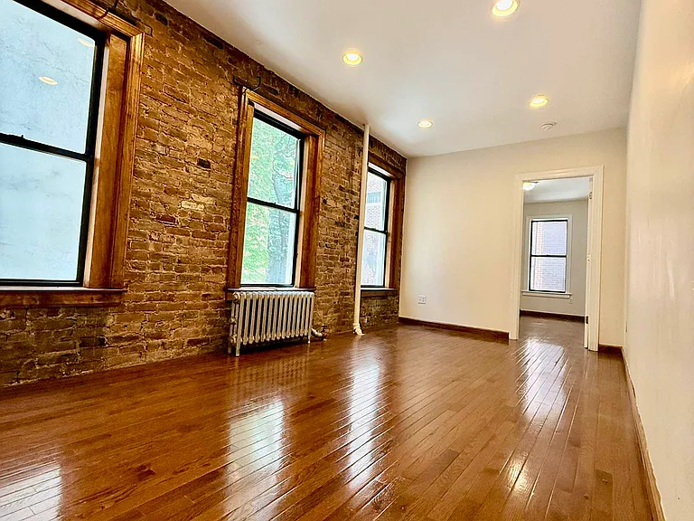 215 E 76th St #2A — Photo 11