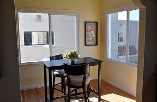 4th image of 853 Baden Ave