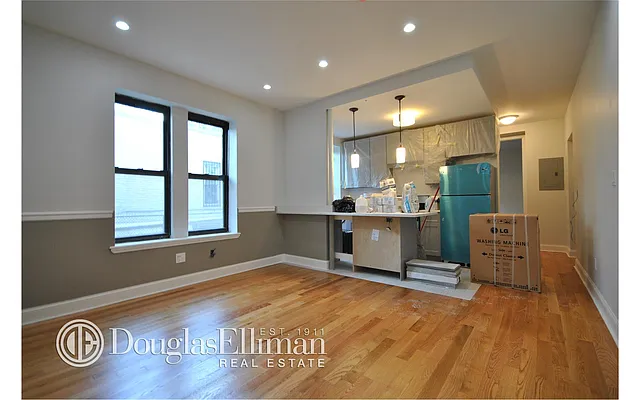Rented by Douglas Elliman | media 27