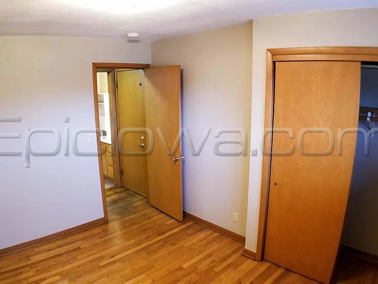 2910 Johnson Ave NW — Photo 5