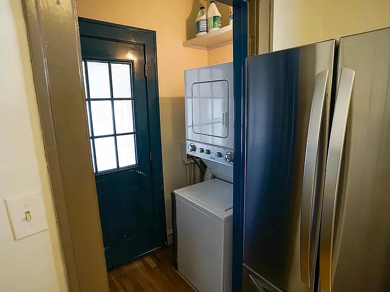 4020 Harrison St #B — Photo 5