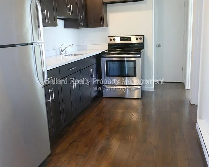 9030 Greenwood Ave N #202 — Photo 5