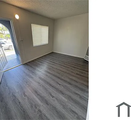 2249 Myrtle Ave — Photo 3
