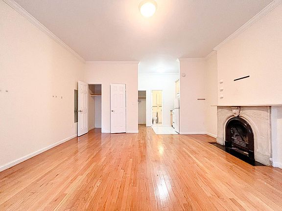 2nd image of 69 W 55th St APT 4B