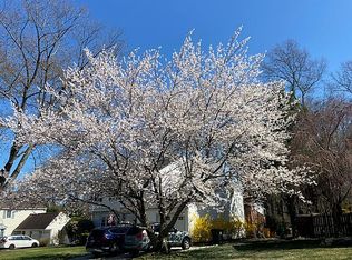 13 Dunbarton Rd, Jackson, NJ 08527