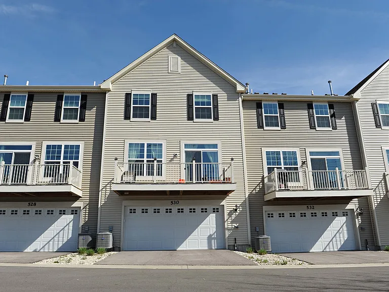 530 Cimmaron Cir — Photo 2