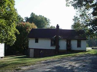 801 Old Hollow Rd, Winston Salem, NC 27105