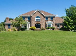 4 Clayton Dr, Millstone Township, NJ 08510